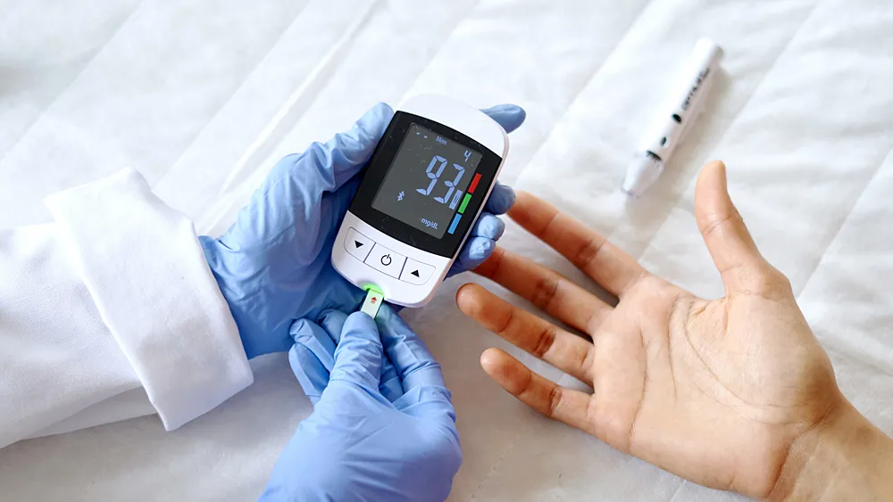 血糖値を測る手