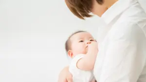 赤ちゃんと女性